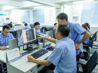 靈科超聲波行業(yè)第一家打造領(lǐng)尖技術(shù)，精密穩(wěn)定超聲波焊接機(jī)廠家